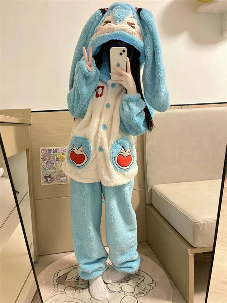 Cozy Women's Winter Pajamas Set - 2-Piece Coral Fleece Sleepwear for Ultimate Warmth and Comfort