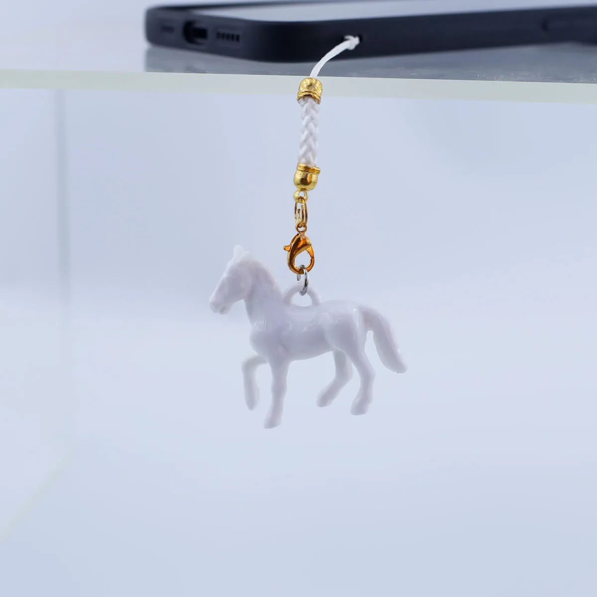Elegant Dual Horse Mobile Phone Pendant Lanyard - Black and White Design