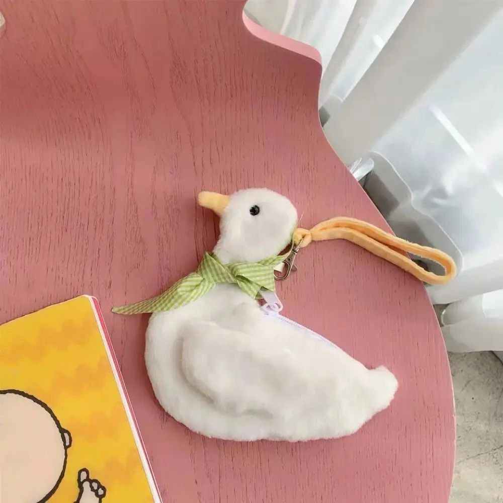 Cute Animal Plush Duck Coin Purse Zipper Cartoon Animal Handbag Large Capacity All-match Cartoon Wrist Bag Outdoor