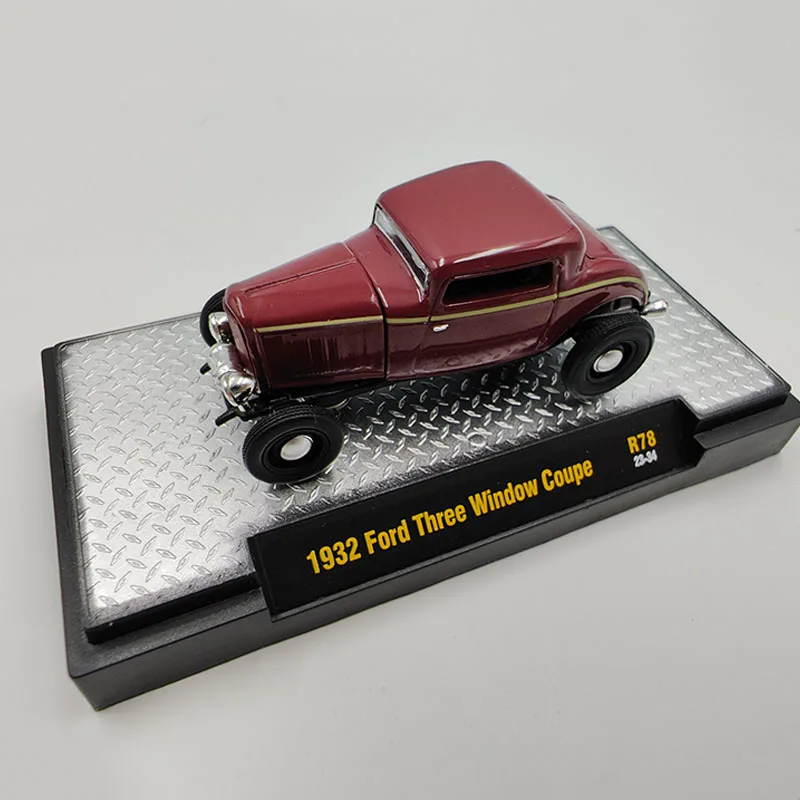 1932 FORD 18分の1 クラシックカー ダイキャストモデル Amazon | ミニカーモデル 1/18スケール 1932年フォード