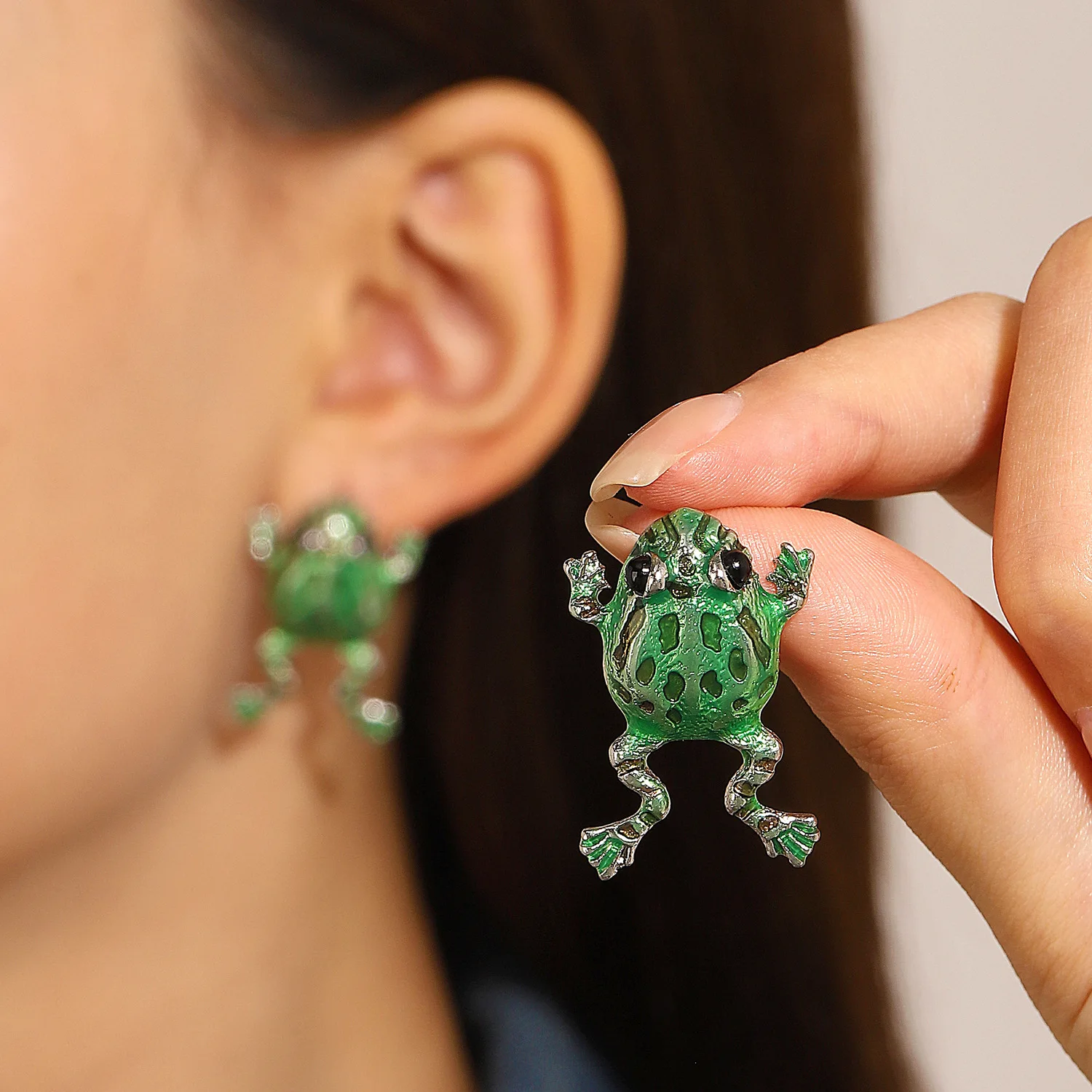 LONYOO Acrílico Funny Rana Pendientes Colgante Charms Anime Pendientes de Verano para Mujer Niña Joyería de Regalos (Amarillo