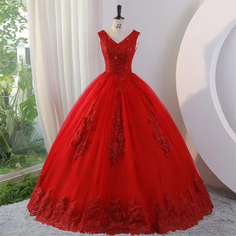 

Elegant Ball Gown V Neck Quinceanera Dresses Appliques Tulle Prom Birthday Party Gowns Saudi Arabia robes de soirée