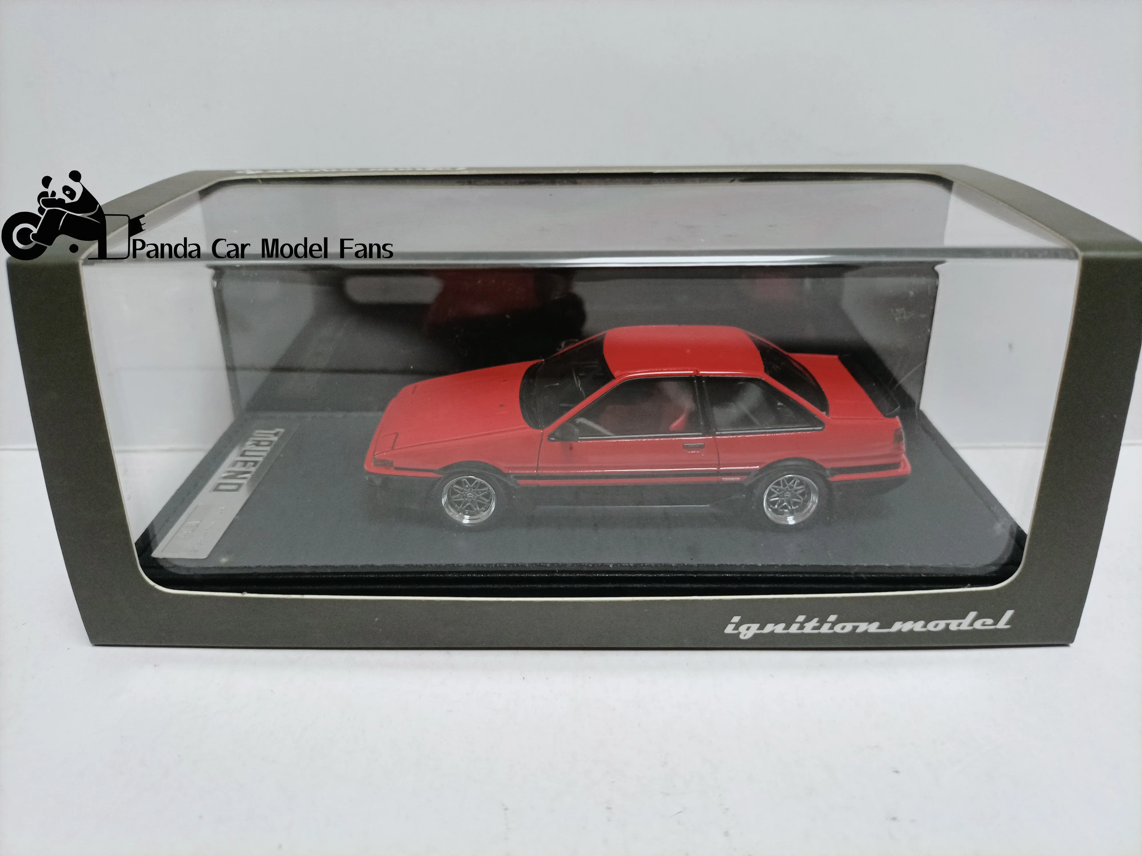 IG 1/43 Toyot Coupe Model Sprinter Trueno AE86 GT Apex Red