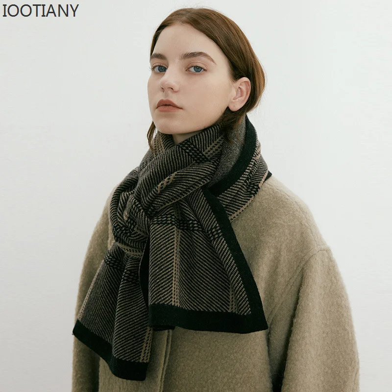 IOOTIANY 2023 Autumn And Winter Simple Warm Scarve Classic Checkered Knitted Scarf Women Vintage Ring Shawl