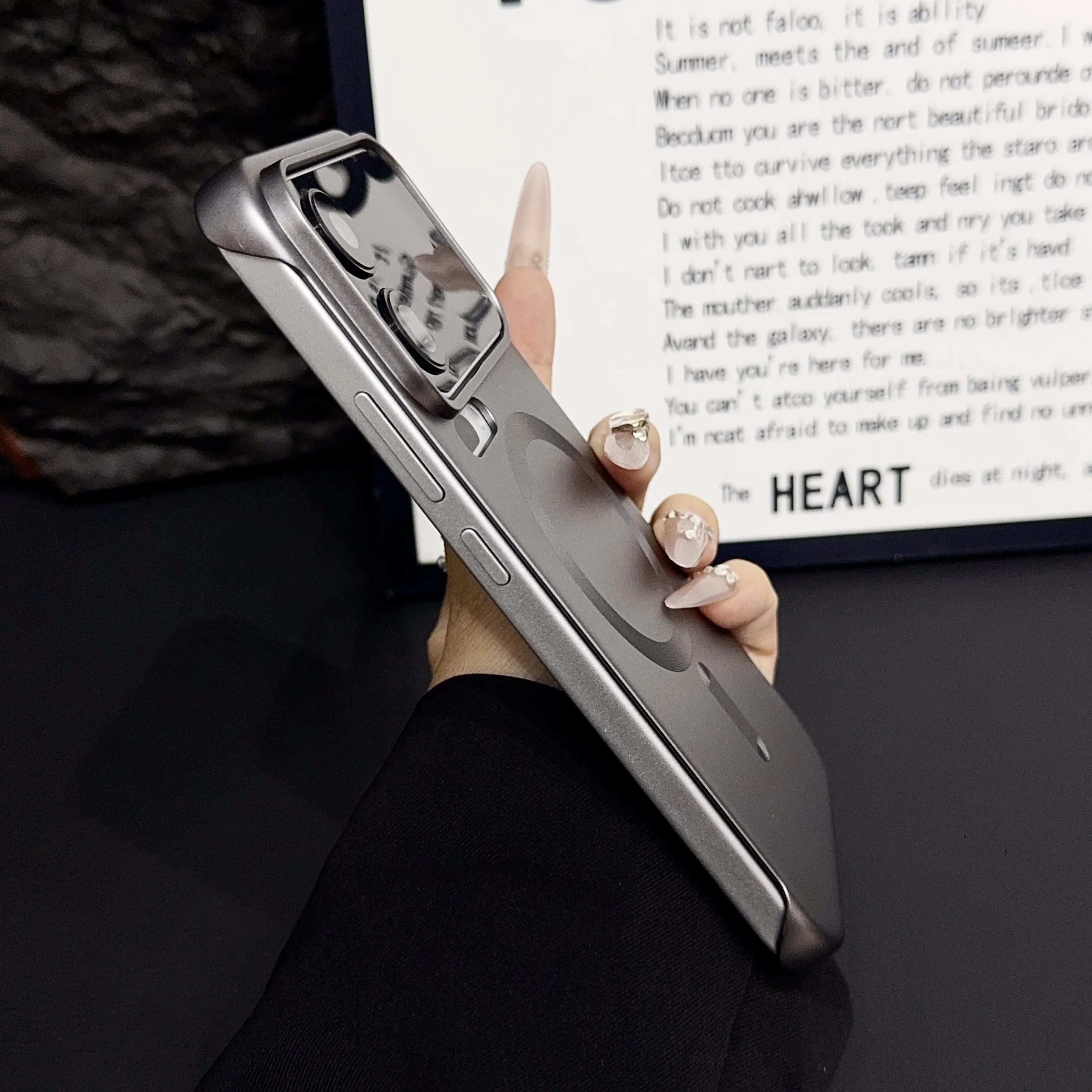 Luxury Matte Frameless Magnetic Wireless Charging Case - Ultra Slim Armor Cover