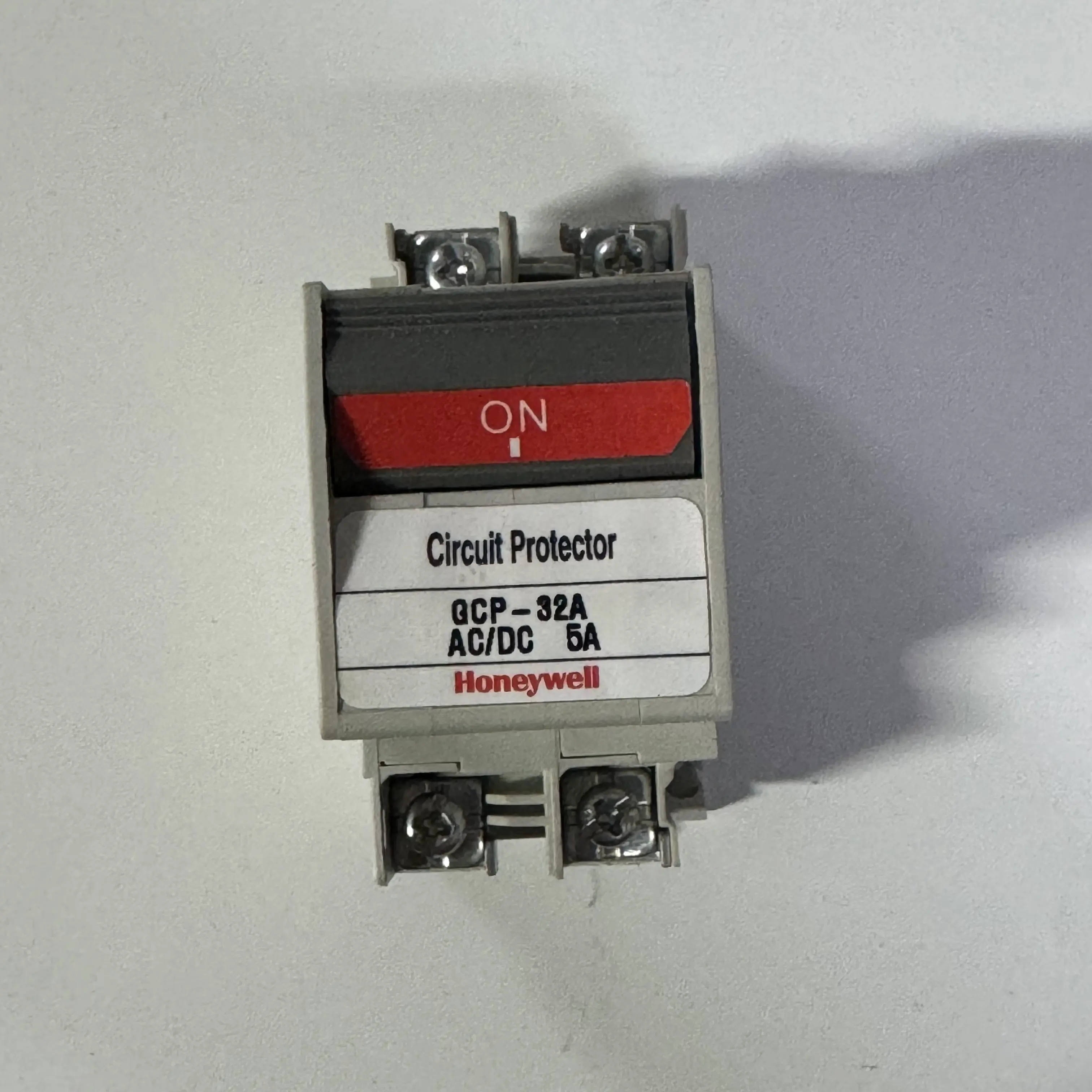HONEYWELLGCP32ACIRCUITPROTECTOR.jpeg