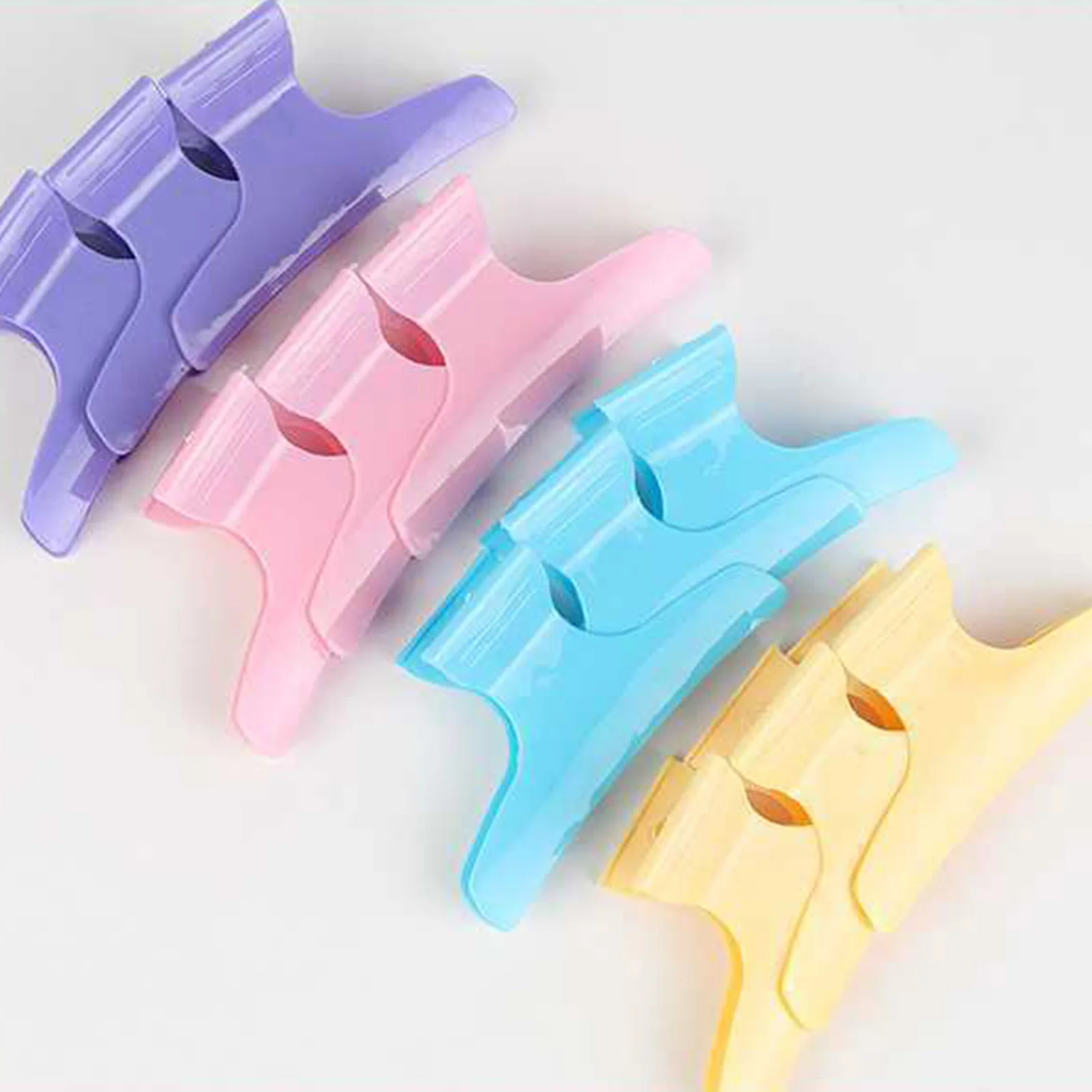 Volumizing Hair Styling Clips for Sectioning and Coloring