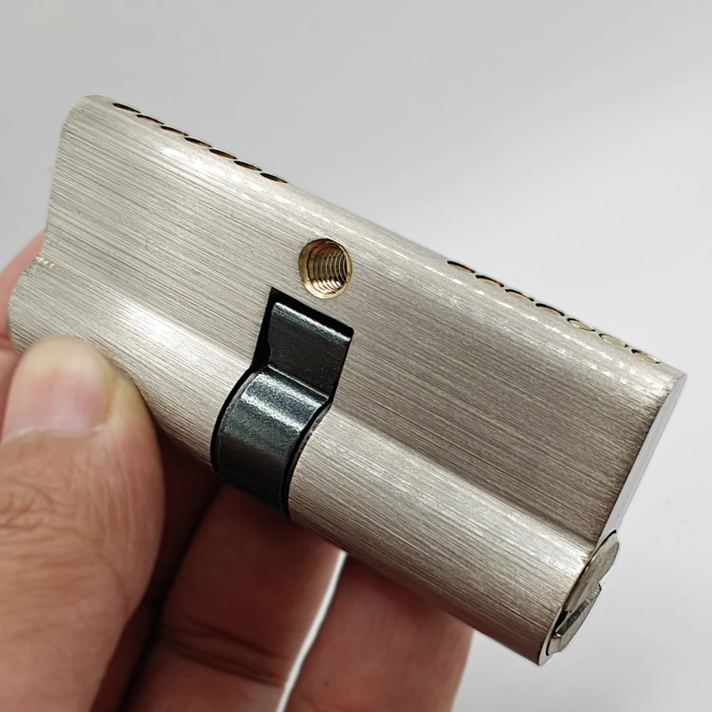 Customize The Same Key To Open All Cylinder European Standard Copper Lock Core Indoor and Outdoor Door Lock 5 Keys Cilindros