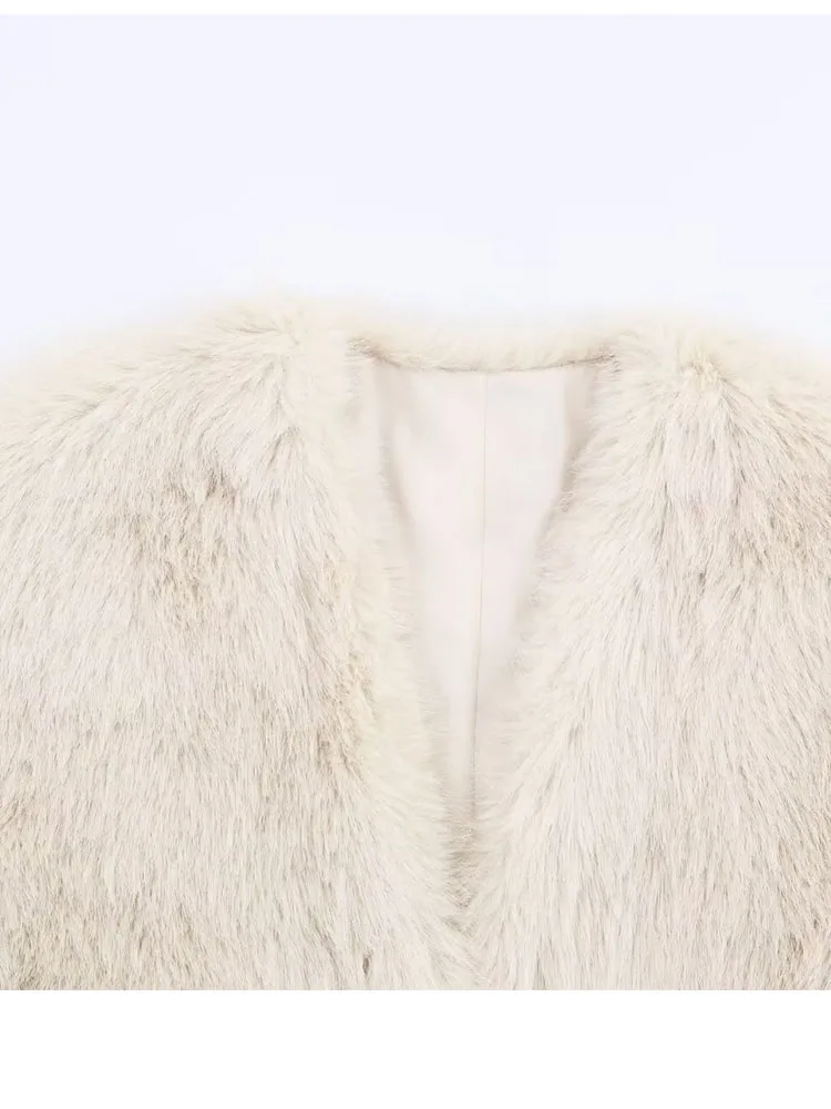 Chic Elegant Faux Fur Vest Top Women Fashion V neck Fluffy Vests Coat 2025 Winter Female Sleeveless Jacket Waistcoat Outerwear ﻿