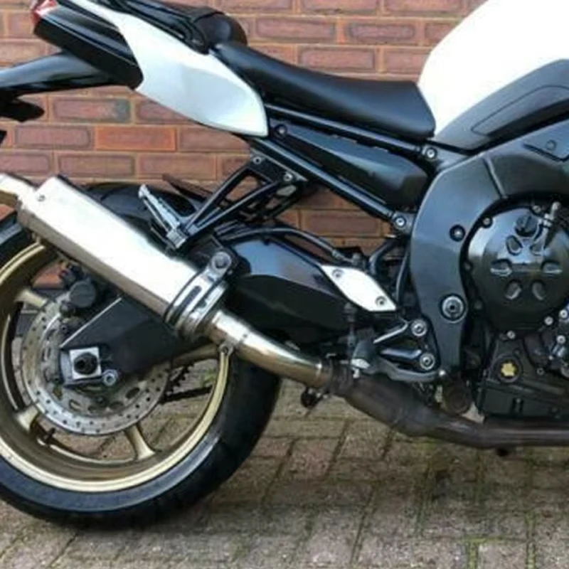 High-Performance Motorcycle Exhaust System with Slip-On Muffler and Middle Link Pipe