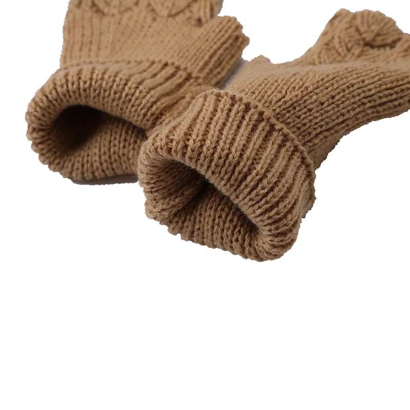 Рисунок 5 - Вязаные крючком перчатки Y2k