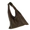 Fashionable Leopard Pattern Single Strap Large Handbag for Daily Use and Travel 2