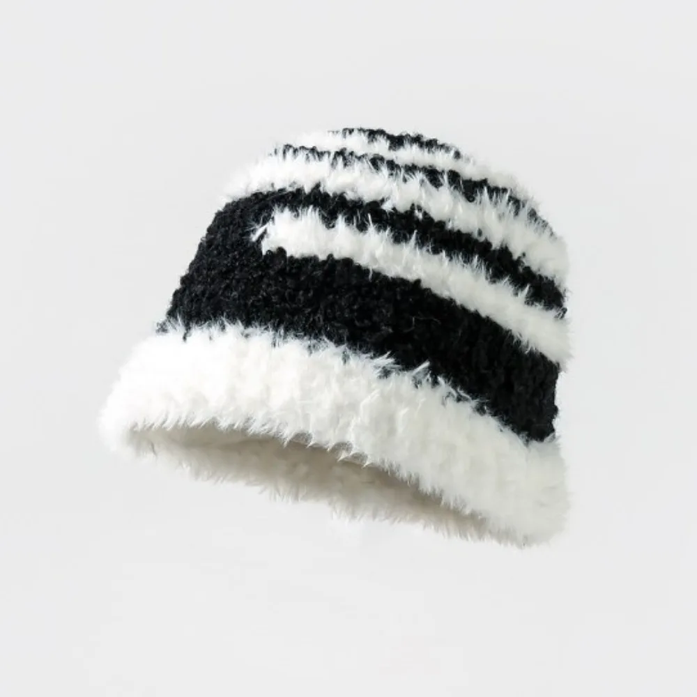 

Polyester Women's Warm Plush Fisherman Hat Breathable Warm Winter Hat Cold Prevention Soft Outdoor Fashion Minimalist Hat