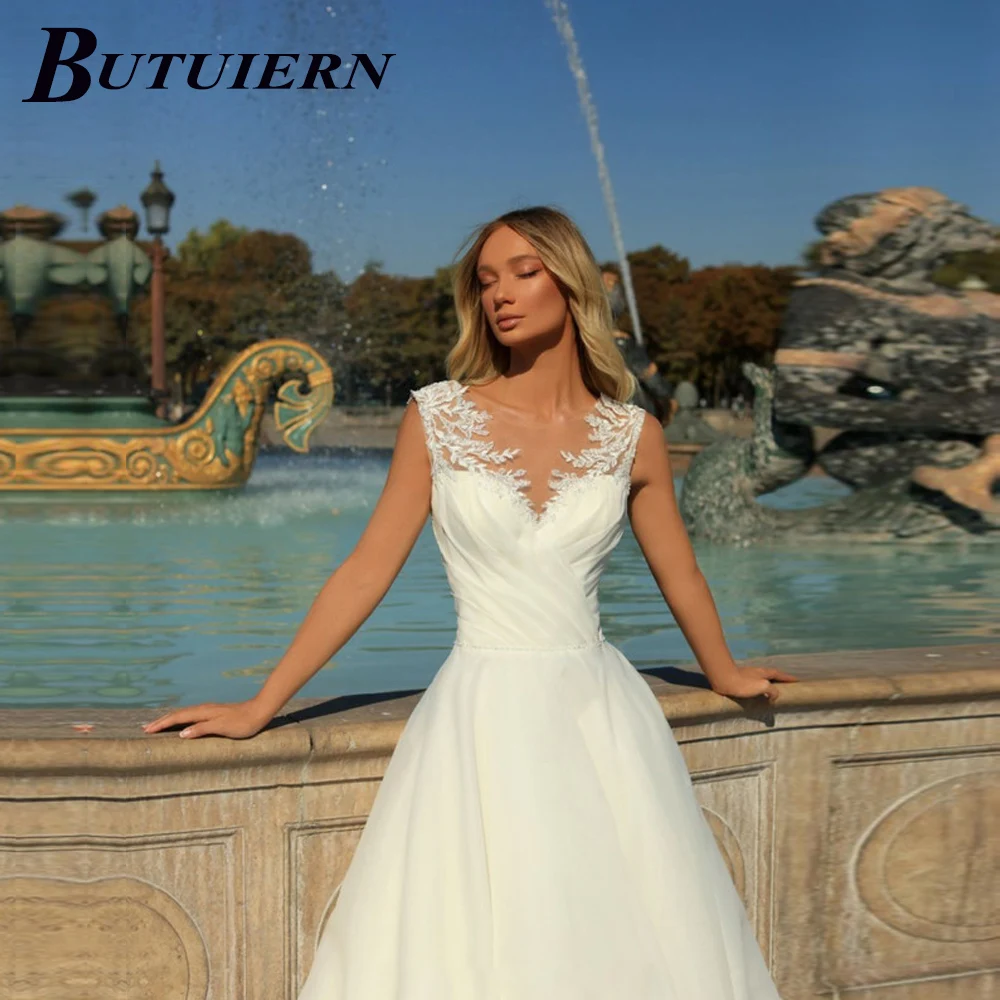 

BUTUIERN Sexy Appliques Wedding Dress O-neck Lace Front Pleats Aline Bridal Gown Sleeveless With Sweep Train Customised