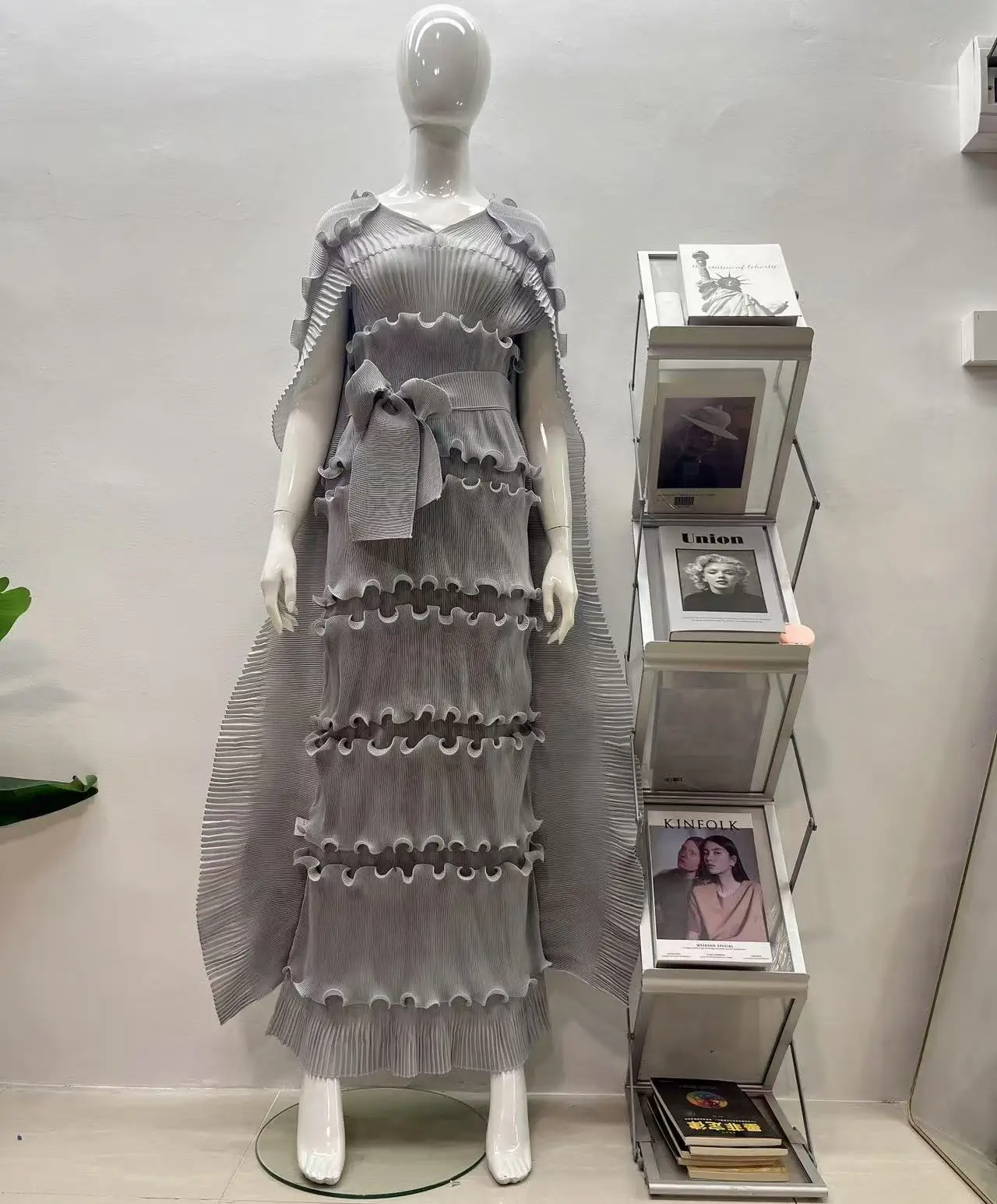 مياكي بلون الخامس الرقبة مطوي الفرنسية ثلاثي الأبع...