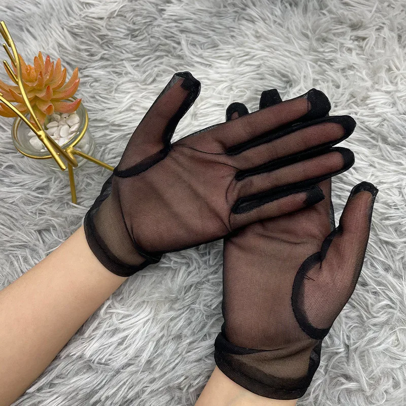 Рисунок 3 - Женские перчатки