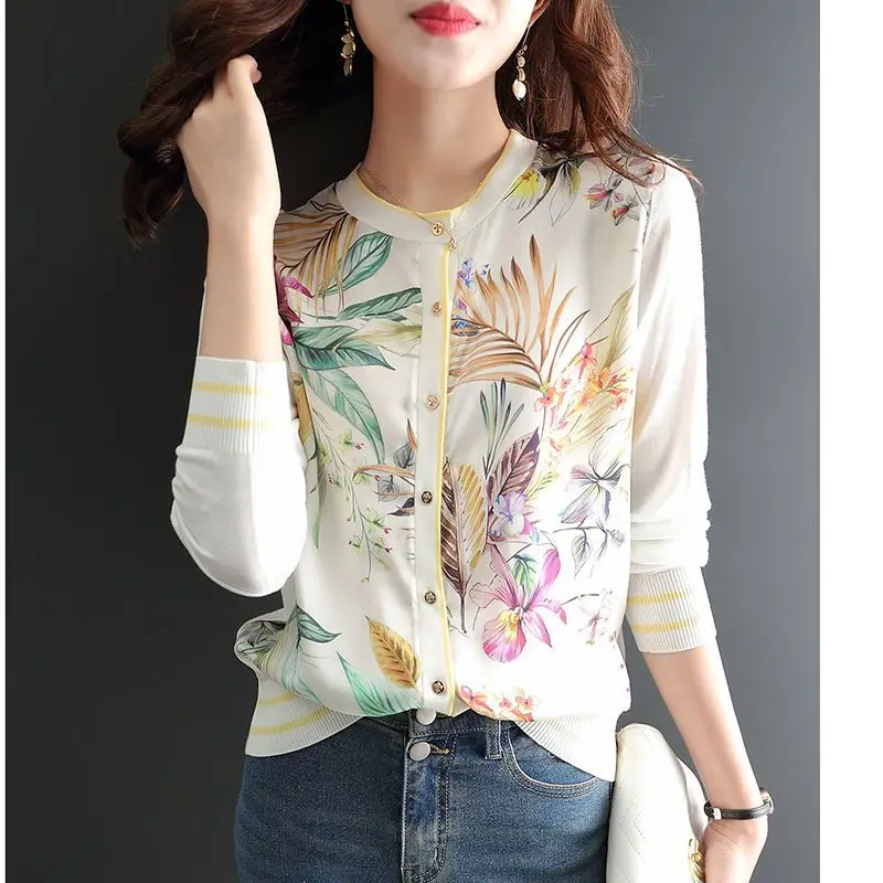 

Women's Spring and Autumn Knitwear Cardigan Round Neck 2023 Printing Button Versatile Casual Fashion Loose Long Sleeve Top Coat