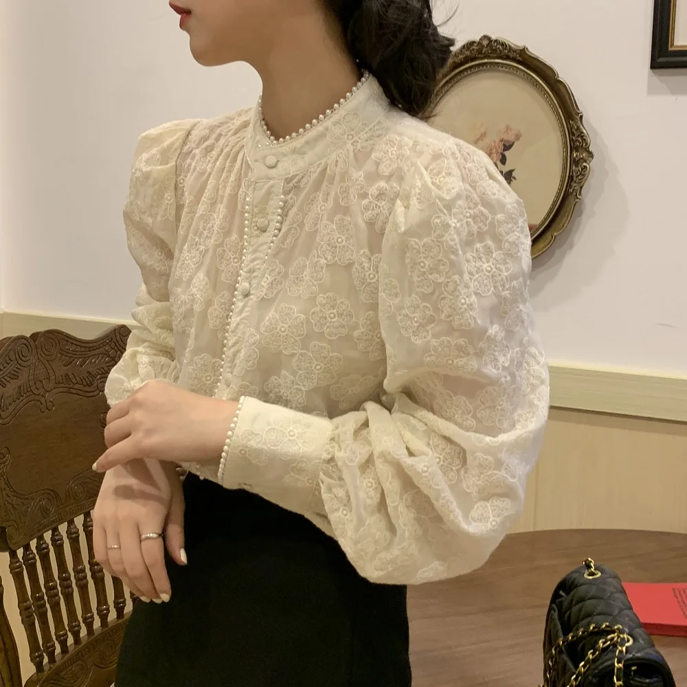 Elegant French Fashion Lady Lace Blouse Stand Collar with Pearls Single Breast Bubble Sleeve Winter Autumn Fashion Design