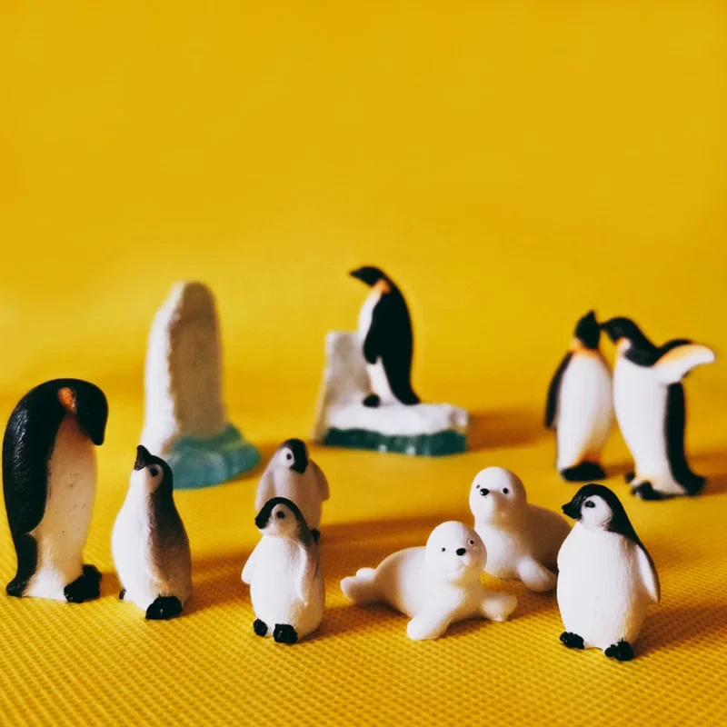 Miniature Figurines, Miniature Ornament, Lucky Cat Statue, Miniature Duck Figurines, Anime Figure Toy, Dragon Statue, Glass Fruit Pendants, Cat Figurine Decoration, Action Figure Toy, Cat Keychain Jewelry-Iceberg Penguin Seal Fantasy Miniatures Lovely Animals Fairy Garden Gnome Moss Terrarium Decor Statue Bonsai Figurine