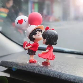Simpatico cartone animato coppie decorazione Auto Anime figura azione palloncino romantico ornamenti cruscotto Auto accessori interni Auto regali