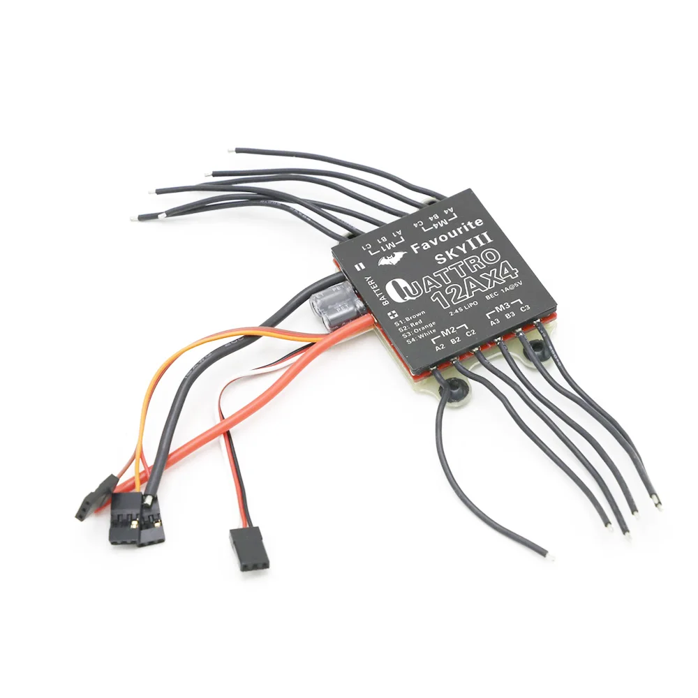 ESC 4 en 1 pour micro moteurs brushless installé sur un châssis de drone avec les fils de moteur branchés
