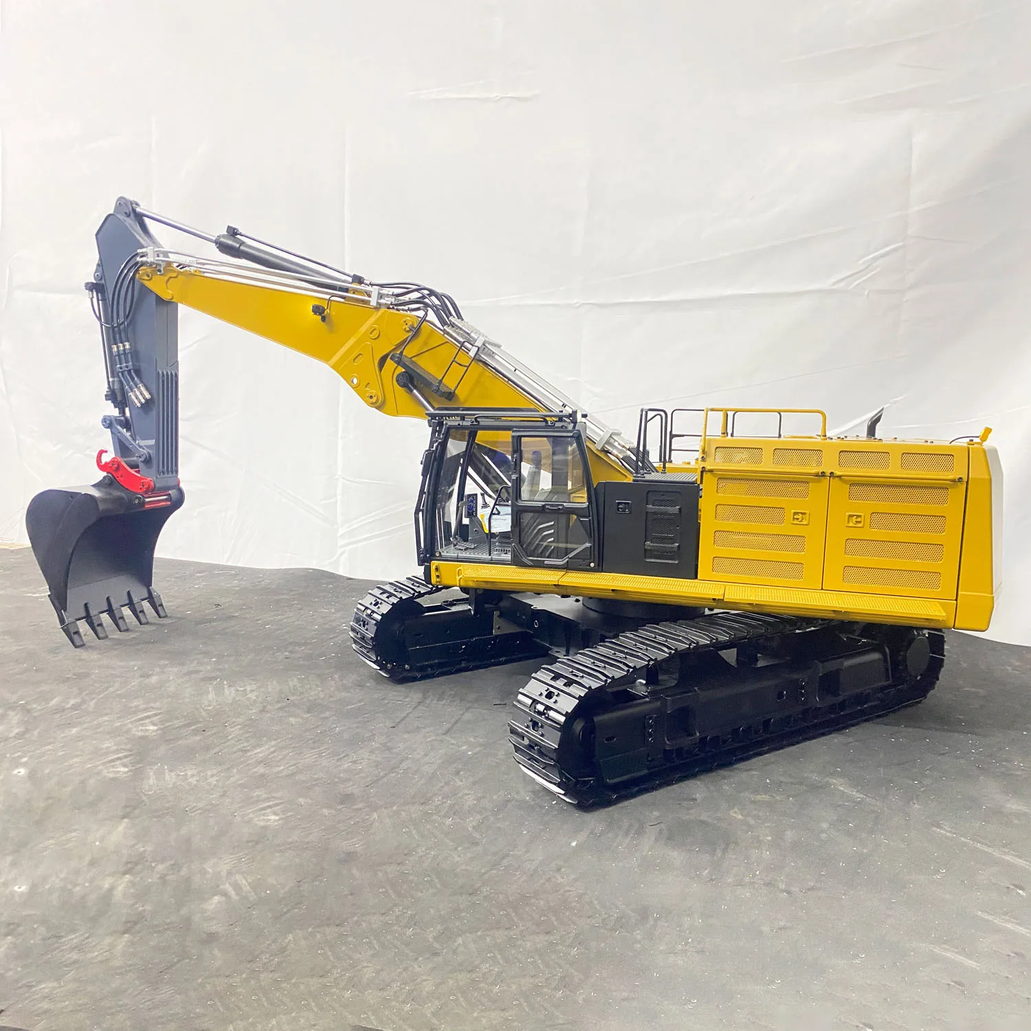 RC Hydraulic Finished Demolition Excavator 1/14 Scale 374 UHD 4-arm PL18EV Radio Control Sound Light Digger Toy Model TH24031 4