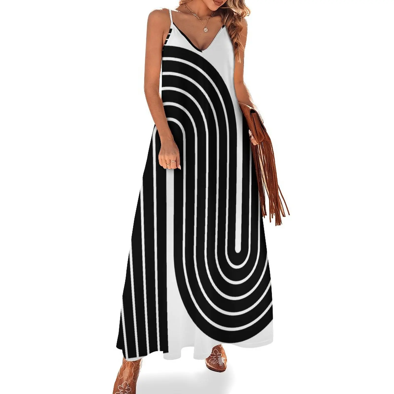 

70s Retro Vintage Style Geometric Design 333 Black and White Sleeveless Dress Prom gown