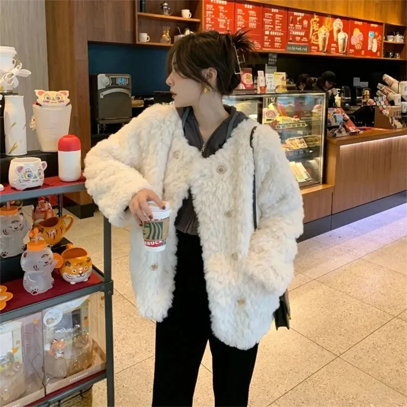 2023 New Fashion Versatile Little Lamb Plush Coat Women's Fragrant Loose and Thickened Princess Style Cotton Coat Plush Top Wint