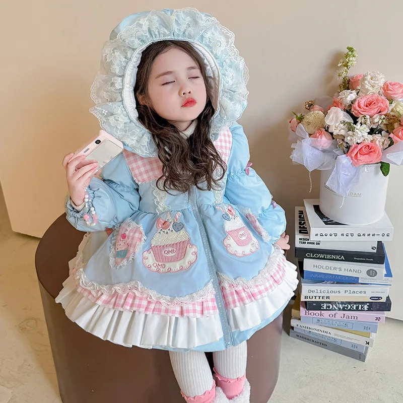 سترة قطنية لوليتا للفتيات الكرتونية سترة شتوية للأطفال سميكة ودافئة وعصرية بقلنسوة مزينة بفيونكة سترة قطنية حلوة