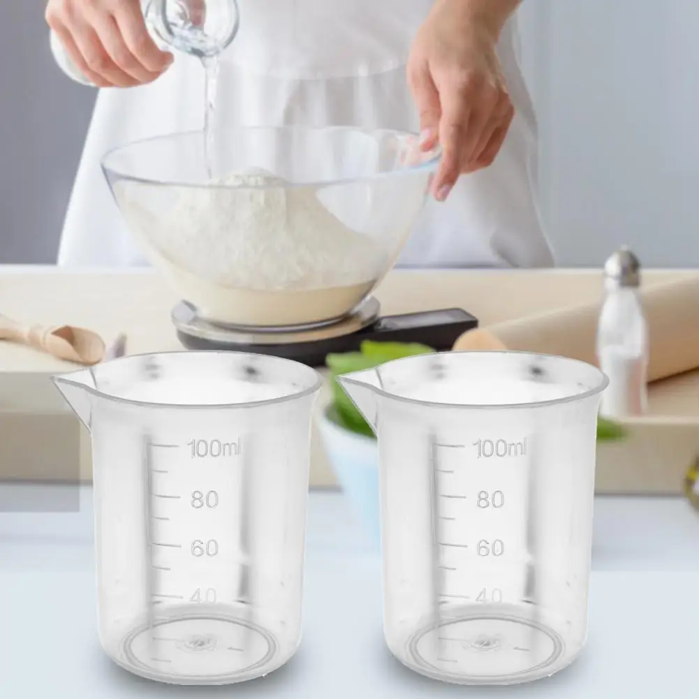 Easy to Clean Plastic Precise Scale Graduated Measuring Cup for Painting