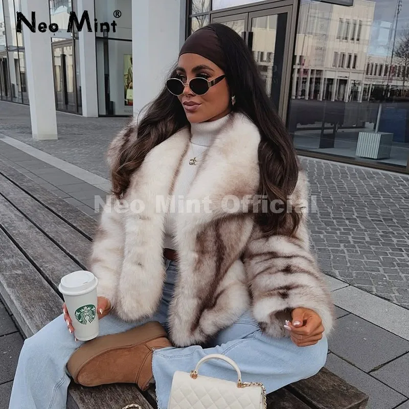 Neo Mint 2025 Winter Exclusive Striped Faux Fur Jacket Women
