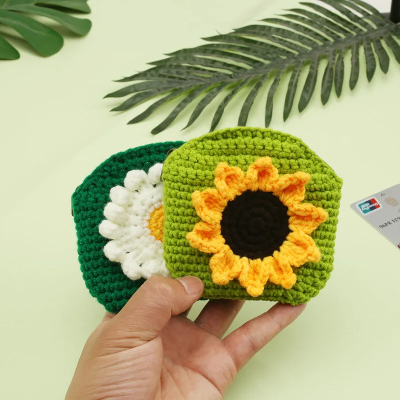 

Lovely and Sweet Flower Knitted Handheld Card Bag Small Handmade Woolen Small Bag Coin Pouch Clutch Purse Women and Girls