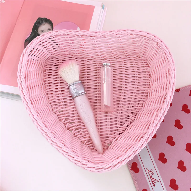 1 Pcs Love Heart Shape Basket Desktop Sweet Color Basket Photo Props For Home Storage Decoration Basket Storage Fruit Basket