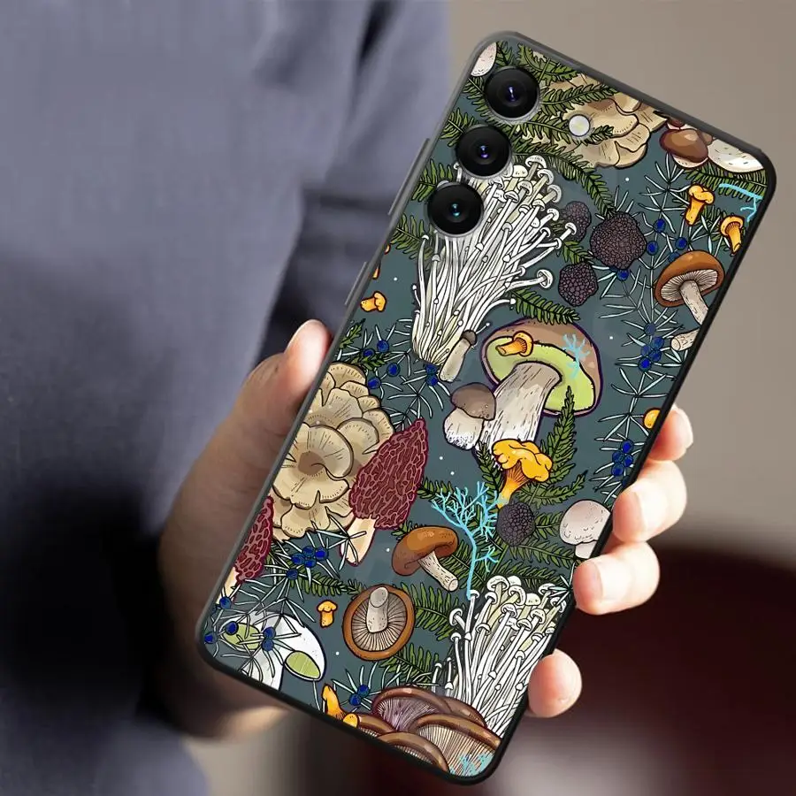 Vintage Mushroom Phone Case - Retro-Style Cover with Fungi Design