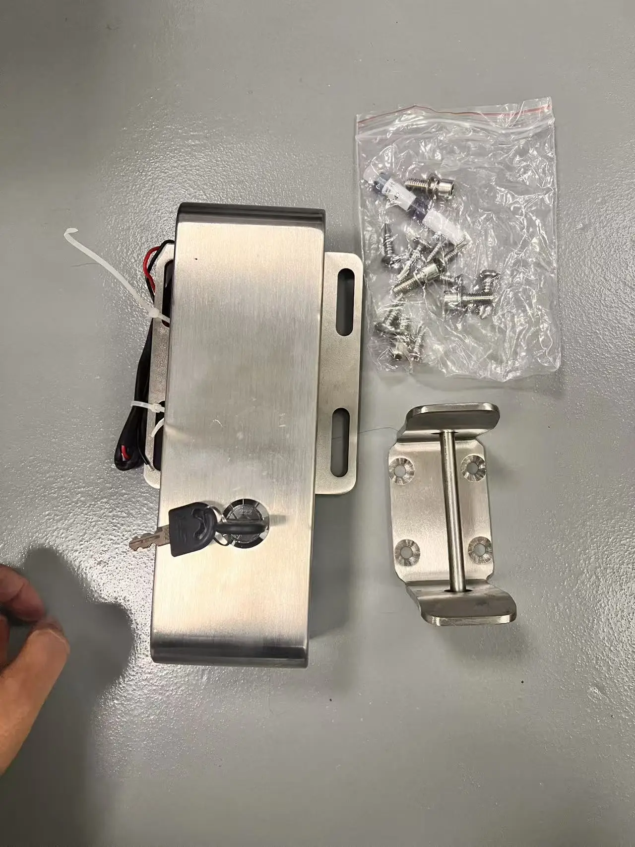 DC24V Automatic Sliding Door Bolt Lock Outdoor Courtyard Lock Electric Automatic