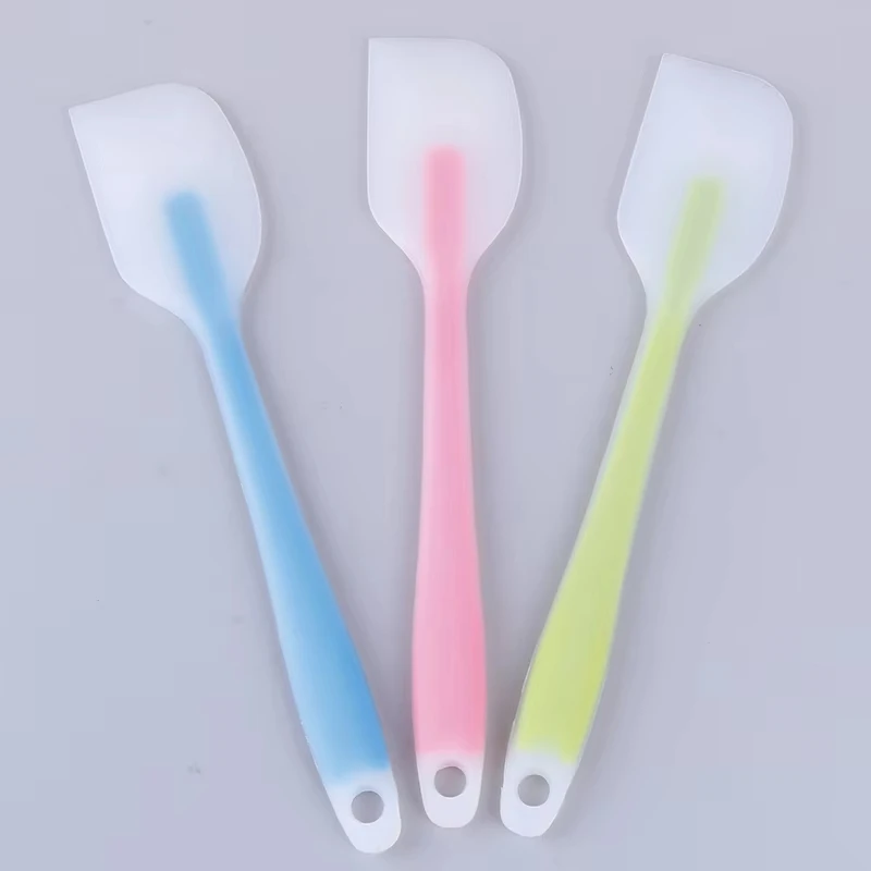 Cake scraper silicone semi transparent non stick cake paste spatula kitchen cooking pastry scraper tool baking accessories Cake scraper silicone semi transparent non stick cake paste spatula kitchen cooking pastry scraper tool baking accessories