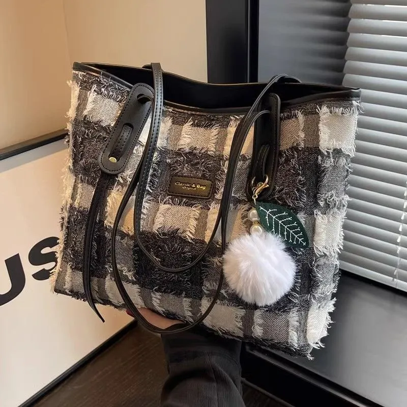 Black White Color Block Fringe Tote Bag Women Check Pattern Large Capacity Shoulder Bags Ladies Casual Commute Underarm Bag 2025