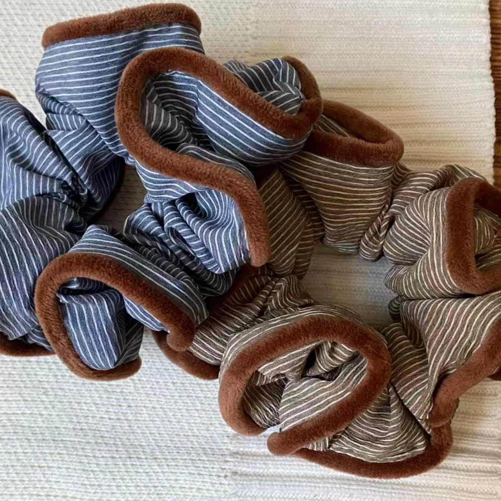 1PC Striped Flannel Scrunchies, Soft Fleece, Elegant Elastic Hair Bands For Women, Chic Hair Accessories For Daily&Party