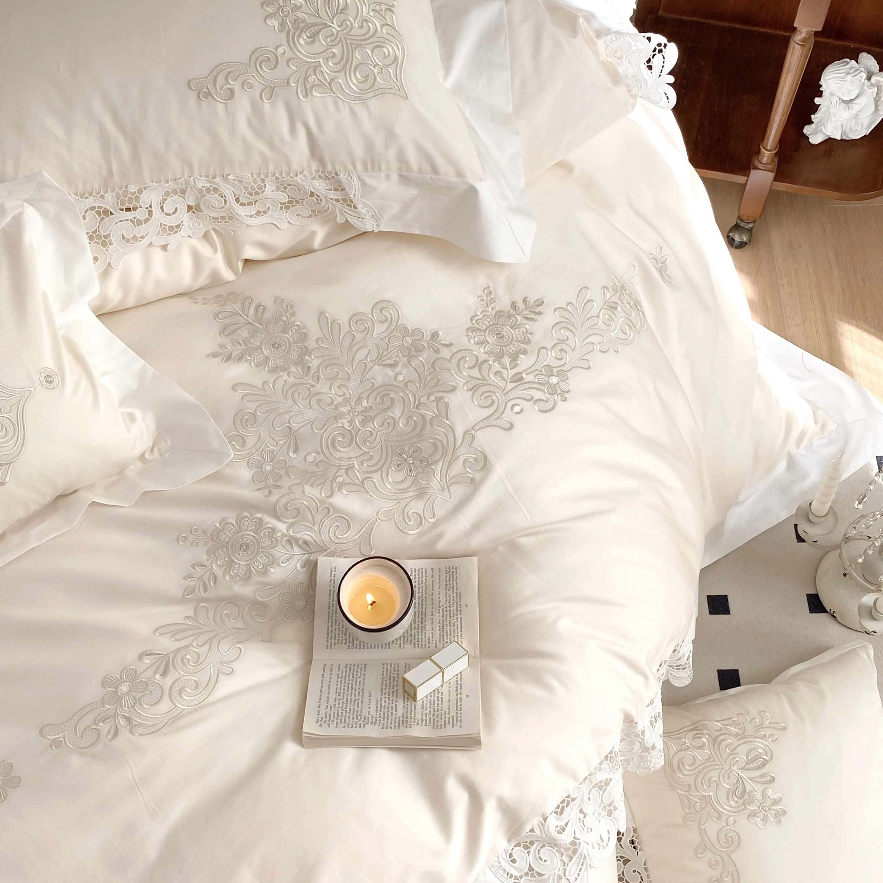 LuxuryEmbroideryKingSizeBeddingSet1200TCEgyptianCottonSoft