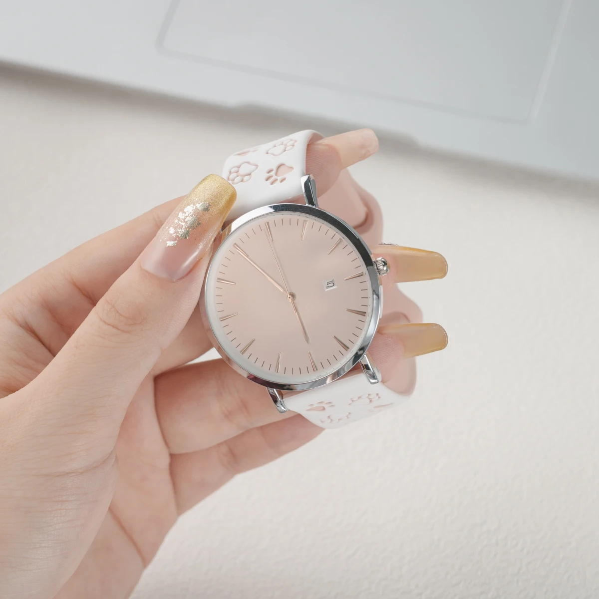 20mm Silicone Wrist Strap for Smartwatches - Durable and Comfortable Wristband