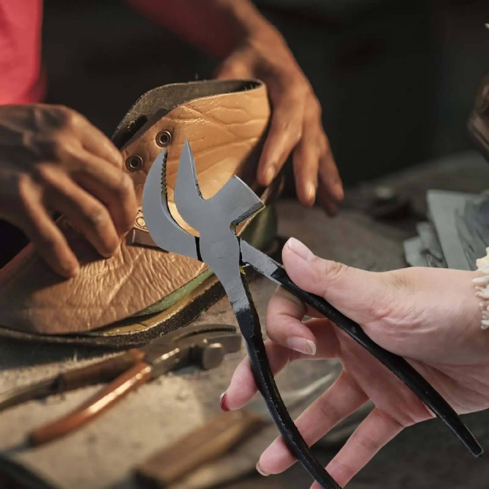 Cobbler Plier Multifunctional Easy to Use for Leather Craft with Hammer DIY Working Tool Shoemaking Plier Shoe Mending Tool