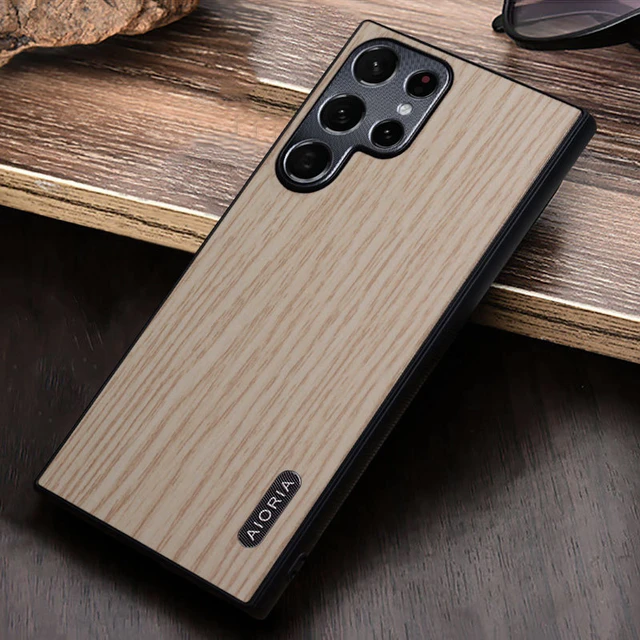 Samsung Galaxy S22+ Wood Case