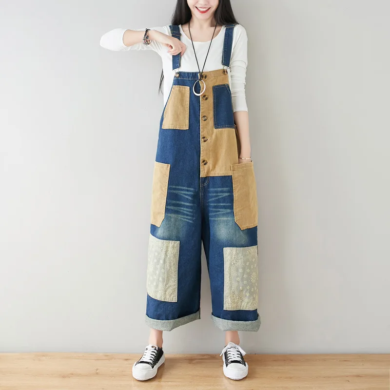 

Spring 2024 washed and ground white denim camisole pants, oversized loose artistic patch, wide leg contrasting color suspenders