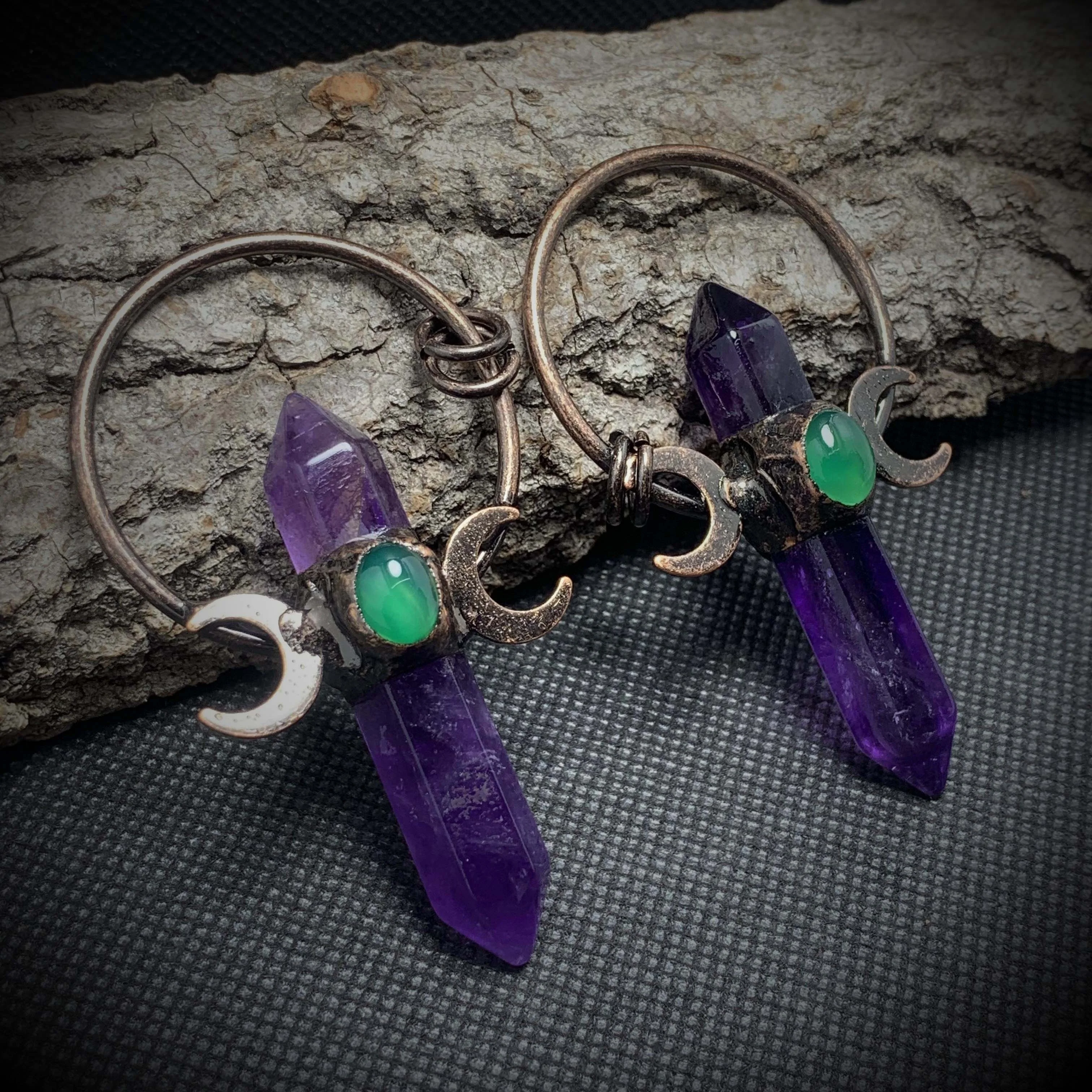 YEEVAA 1pc Amethyst Hexagonal Prism Inlaid With Green Agate Double Moon Pendant Perfect For Women Gift Jewelry Necklace