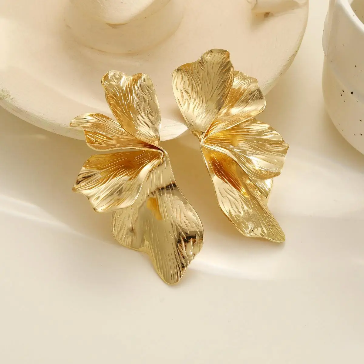 Stainless Steel Golden Double Layered Five Petal Flower Earring for Women Vintage Stripe Flower Dangle Earrings Jewelry Gifts