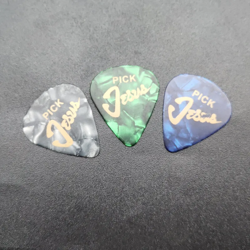 100PC JESUS Celluloid Guitar Pick 0.71MM Golden Words Romans 10:13 Psalm 149:1 & Psalm 147:1 Mix Color