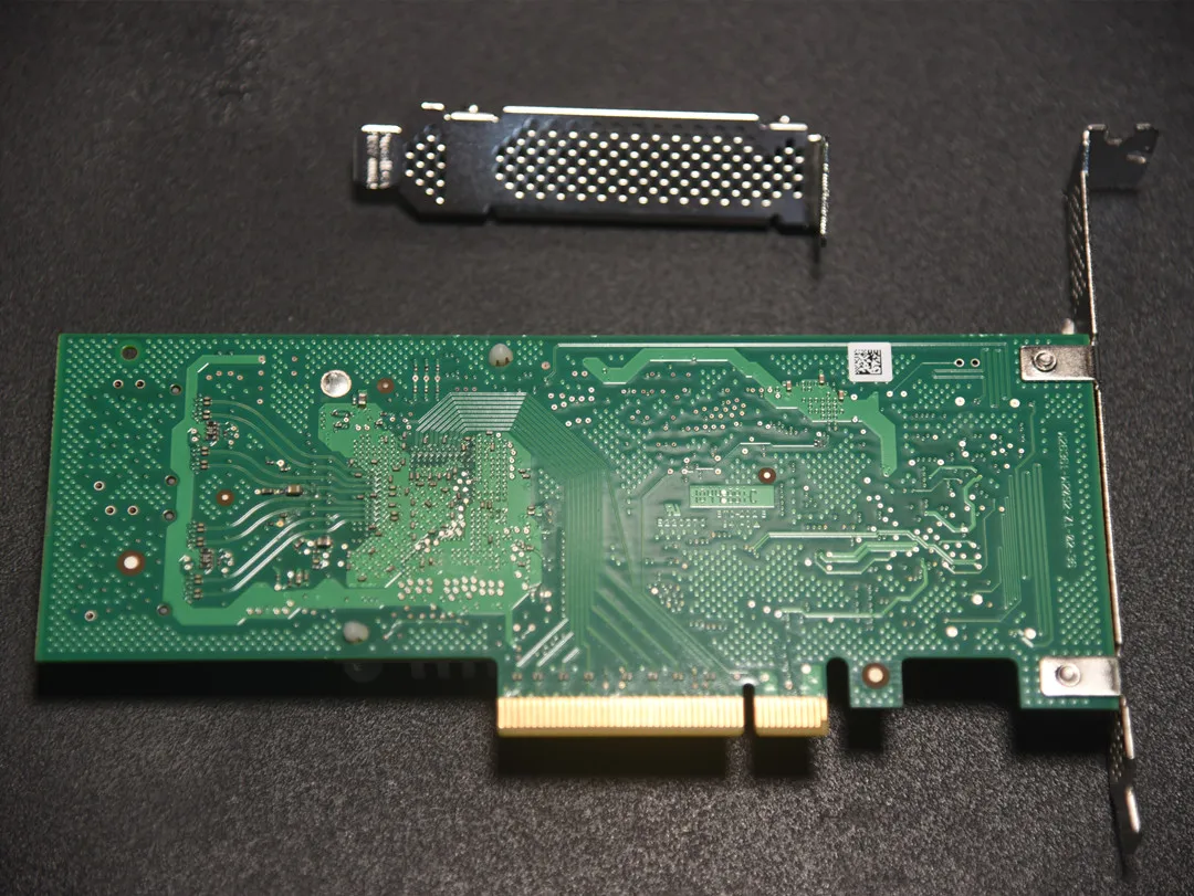 fw: p20 LSI 9211-8i it modo zfs freenas unraid