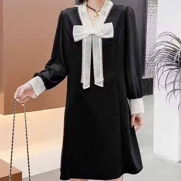 

Spring/Summer New Women's Dress Loose Commuting Fashion Spliced V-neck Oversize Dress