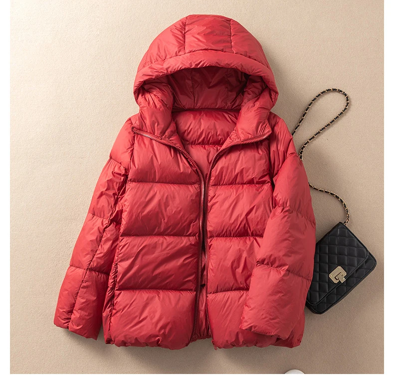 Lagabogy 2025 Winter New Light Hooded Warm Puffer Jacket Women 90% White Duck Down Soft Coat Female Casual Bread Short Outwear