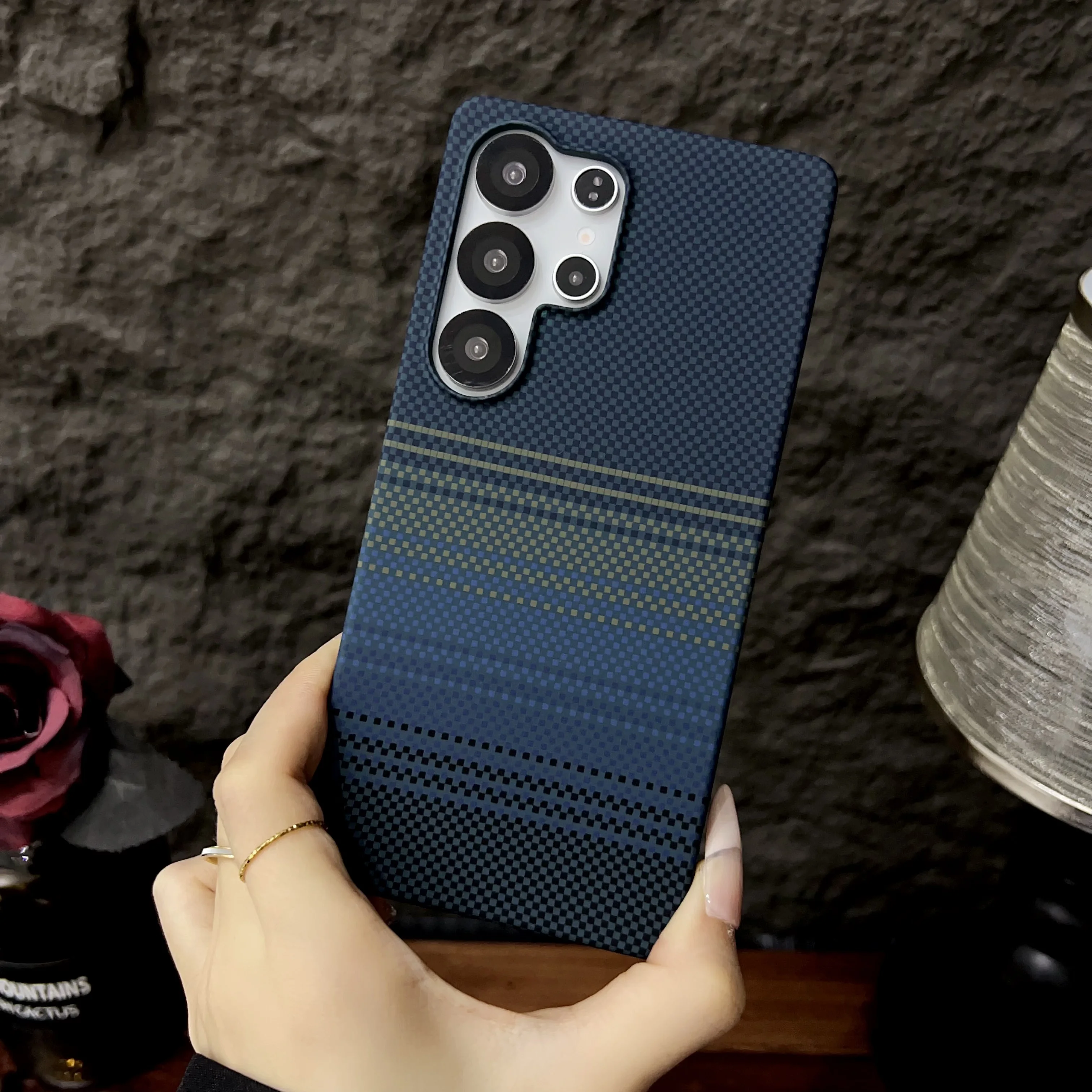 Ultra-Thin MagSafe Carbon Fiber Case - Wireless Charging Shockproof PC Cover